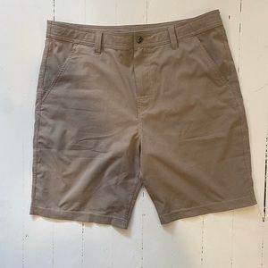 Prana Hybridizer 8in Short